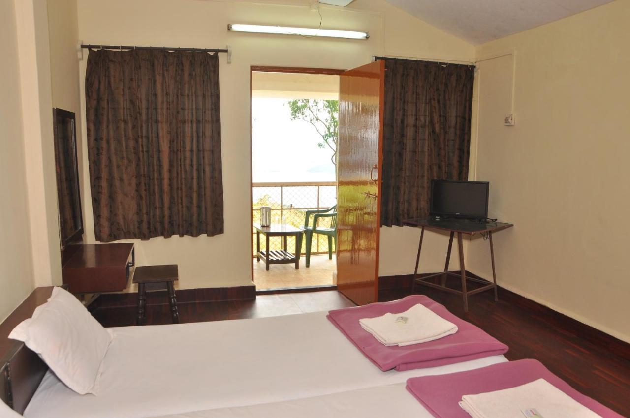 Koynanagar Koyna Lake Resort מראה חיצוני תמונה