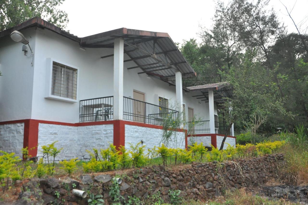 Koynanagar Koyna Lake Resort מראה חיצוני תמונה